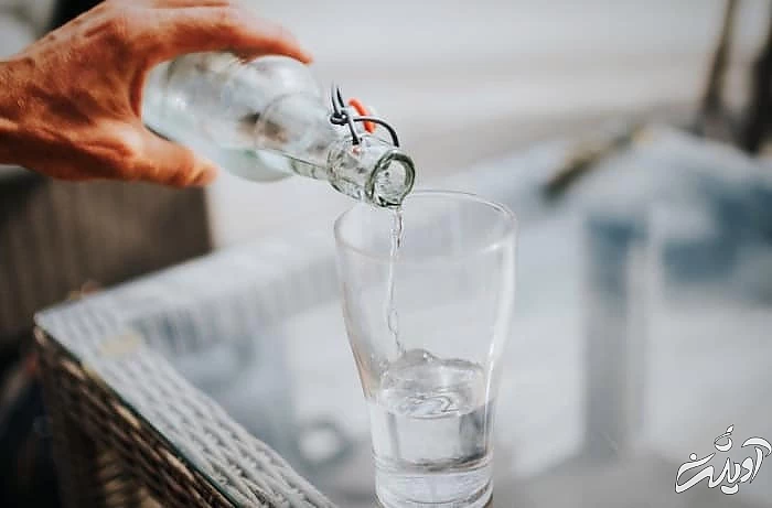 نوشیدن آب زیاد برای درمان پوست اضافه بعد از لاغری مصرف آب